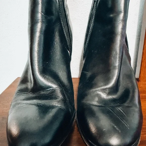 Michael Kors Glossy Black Ankle Booties - Picture 2 of 6